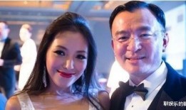 美女爆料父亲是明星视频