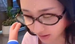 娱乐主播吃瓜直播是真的吗,娱乐主播吃瓜直播，真相究竟如何？